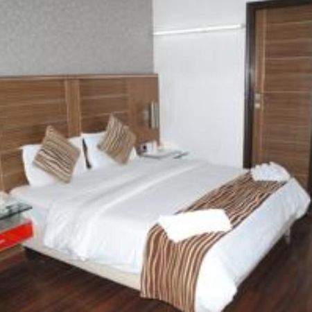 Hotel Metro Continental Delhi  Værelse billede