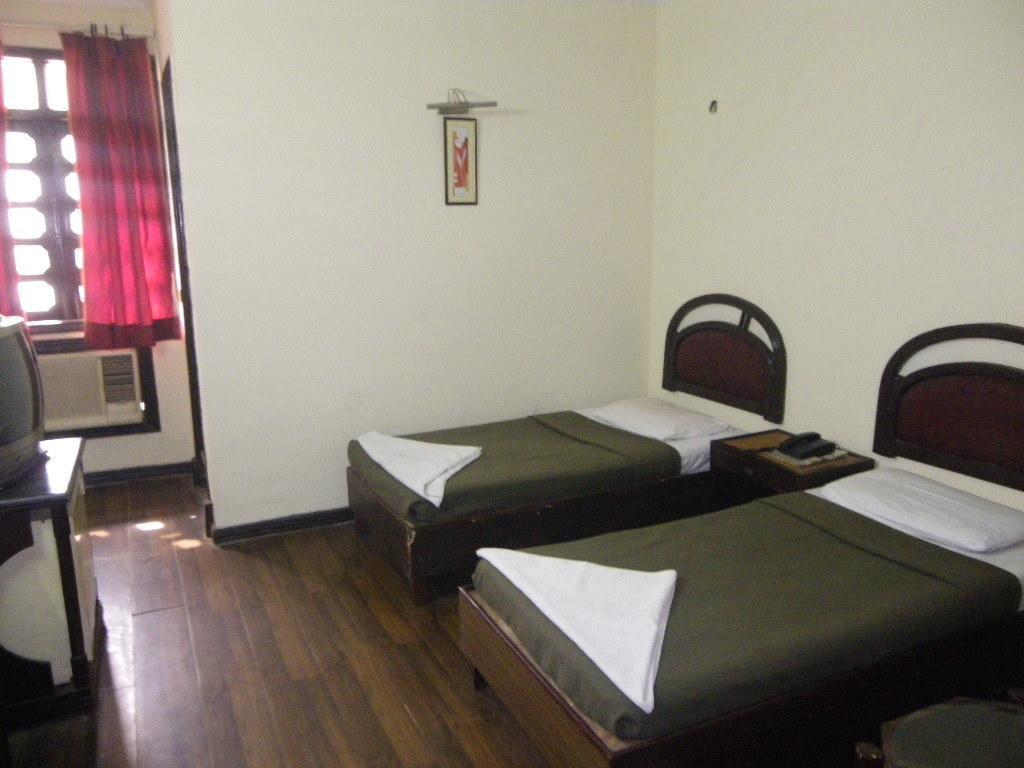 Hotel Metro Continental Delhi  Værelse billede
