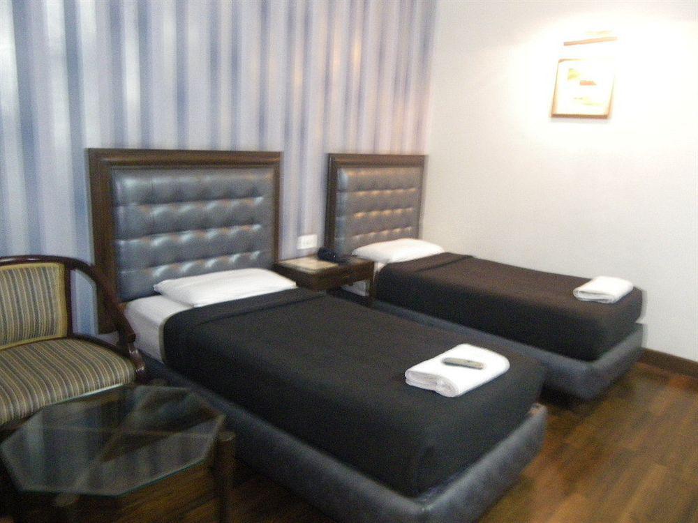 Hotel Metro Continental Delhi  Eksteriør billede